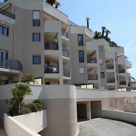 Happyfew La Terrasse De Selfina Apartman
